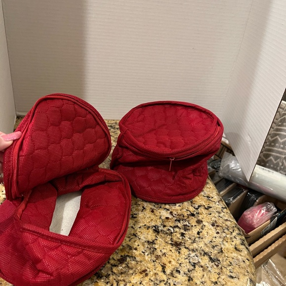 Round Quilted Plate Storage - Various Sizes Available - Picture 5 of 6